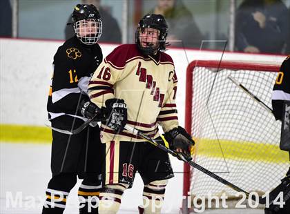 Thumbnail 3 in Daniel Hand vs. North Haven (CIAC DII Quarterfinal) photogallery.
