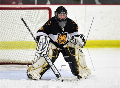 Thumbnail 2 in Daniel Hand vs. North Haven (CIAC DII Quarterfinal) photogallery.
