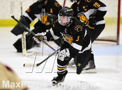 Thumbnail 1 in Daniel Hand vs. North Haven (CIAC DII Quarterfinal) photogallery.