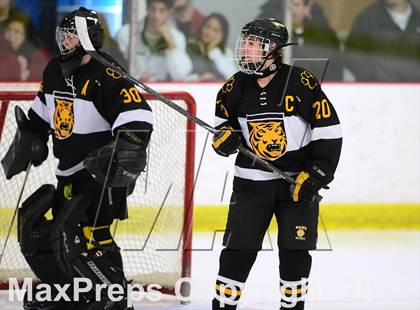 Thumbnail 3 in Daniel Hand vs. North Haven (CIAC DII Quarterfinal) photogallery.