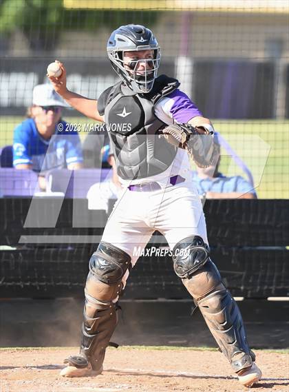 Thumbnail 2 in Northwest Christian vs. Chino Valley (Senior Night) photogallery.