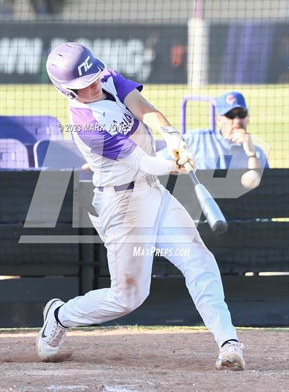 Thumbnail 3 in Northwest Christian vs. Chino Valley (Senior Night) photogallery.