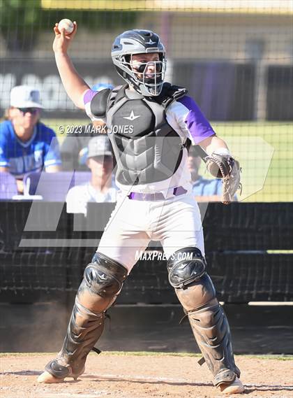 Thumbnail 3 in Northwest Christian vs. Chino Valley (Senior Night) photogallery.