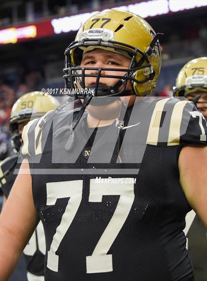 Thumbnail 2 in Manvel vs Nederland (UIL 5A D1 Quarterfinal) photogallery.