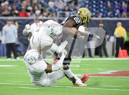 Thumbnail 3 in Manvel vs Nederland (UIL 5A D1 Quarterfinal) photogallery.