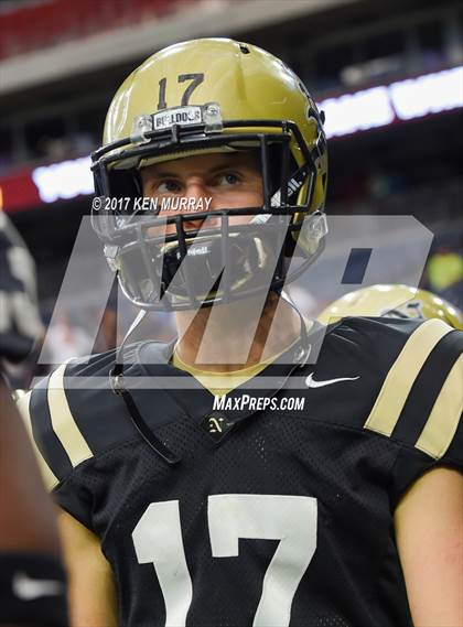 Thumbnail 1 in Manvel vs Nederland (UIL 5A D1 Quarterfinal) photogallery.