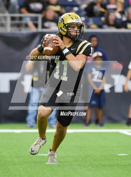 Thumbnail 1 in Manvel vs Nederland (UIL 5A D1 Quarterfinal) photogallery.