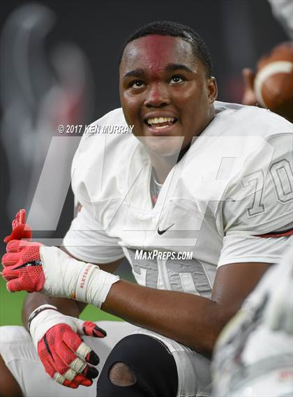 Thumbnail 1 in Manvel vs Nederland (UIL 5A D1 Quarterfinal) photogallery.