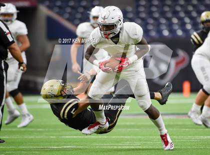 Thumbnail 3 in Manvel vs Nederland (UIL 5A D1 Quarterfinal) photogallery.