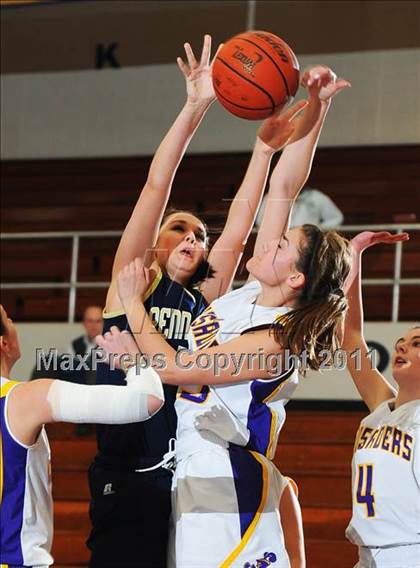 Thumbnail 3 in Penn Manor @ Lancaster Catholic photogallery.