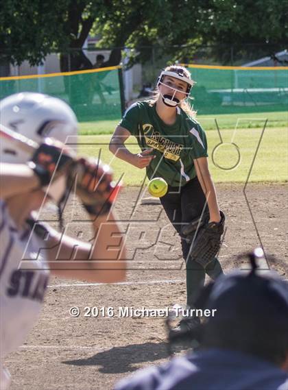 Thumbnail 1 in Shasta @ Red Bluff photogallery.