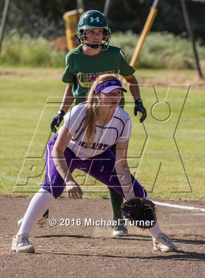 Thumbnail 2 in Shasta @ Red Bluff photogallery.