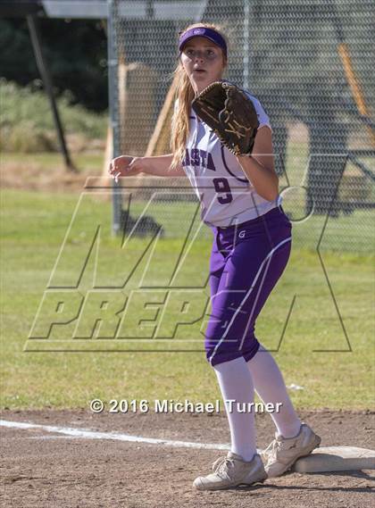 Thumbnail 1 in Shasta @ Red Bluff photogallery.