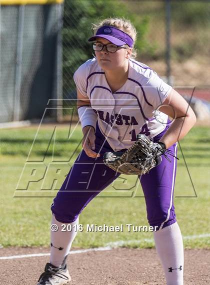 Thumbnail 1 in Shasta @ Red Bluff photogallery.