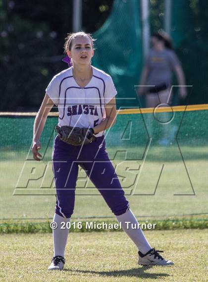 Thumbnail 3 in Shasta @ Red Bluff photogallery.