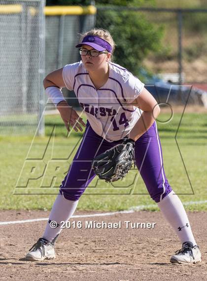 Thumbnail 2 in Shasta @ Red Bluff photogallery.