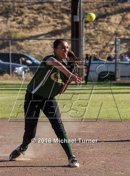 Thumbnail 2 in JV: Shasta @ Red Bluff photogallery.