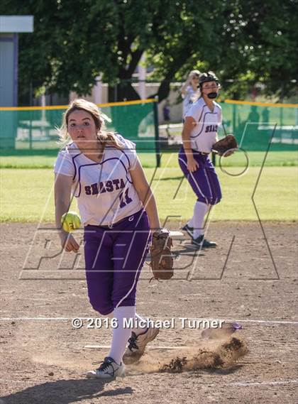 Thumbnail 2 in Shasta @ Red Bluff photogallery.