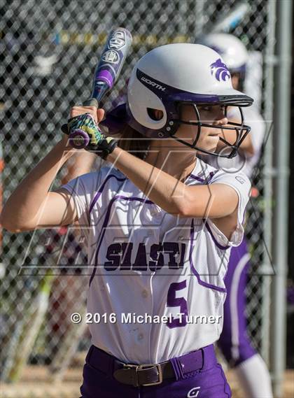 Thumbnail 3 in Shasta @ Red Bluff photogallery.