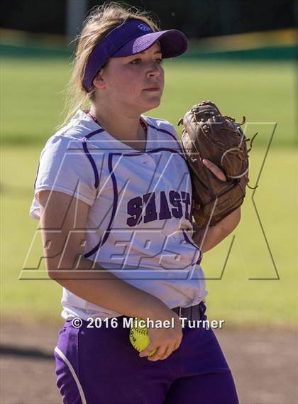 Thumbnail 1 in Shasta @ Red Bluff photogallery.