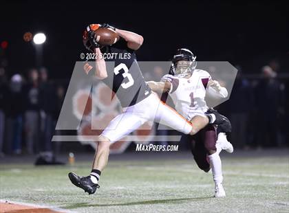 Thumbnail 2 in Harvest Prep vs. Ironton (OHSAA D5 Regional Final) photogallery.