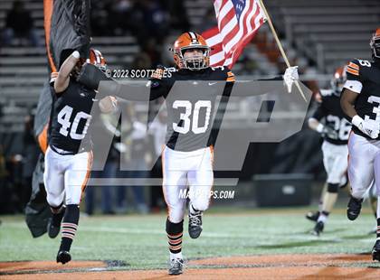Thumbnail 3 in Harvest Prep vs. Ironton (OHSAA D5 Regional Final) photogallery.