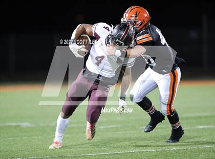 Thumbnail 2 in Harvest Prep vs. Ironton (OHSAA D5 Regional Final) photogallery.