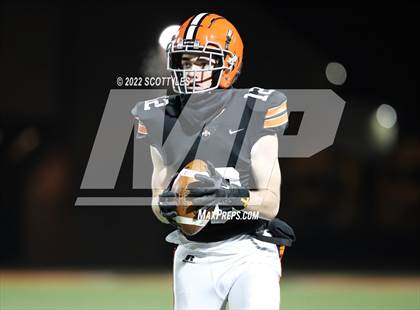 Thumbnail 3 in Harvest Prep vs. Ironton (OHSAA D5 Regional Final) photogallery.