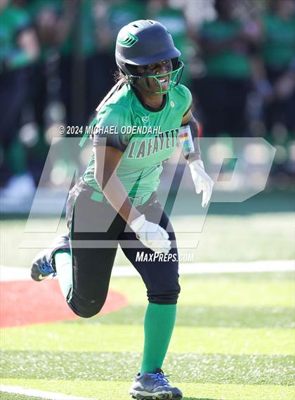 Thumbnail 3 in Lafayette vs Ben Franklin (LHSAA Division 1 Select Bi-District) photogallery.