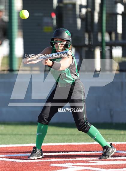 Thumbnail 2 in Lafayette vs Ben Franklin (LHSAA Division 1 Select Bi-District) photogallery.
