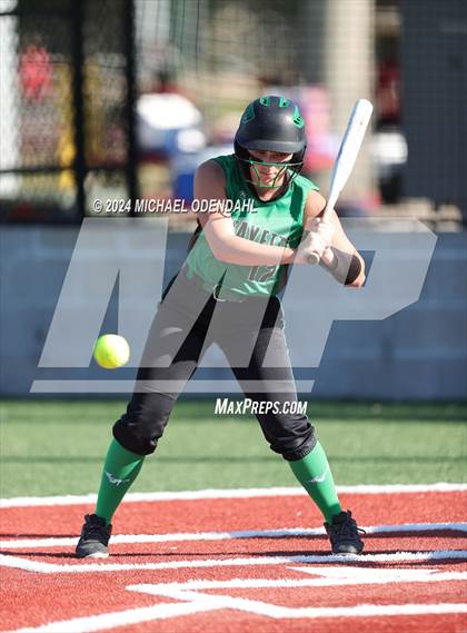 Thumbnail 3 in Lafayette vs Ben Franklin (LHSAA Division 1 Select Bi-District) photogallery.