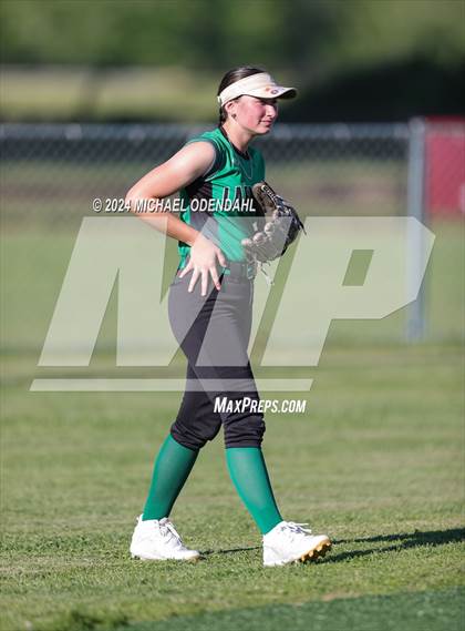 Thumbnail 3 in Lafayette vs Ben Franklin (LHSAA Division 1 Select Bi-District) photogallery.