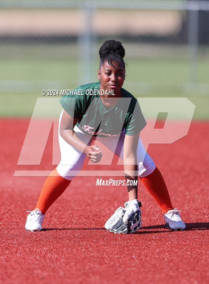 Thumbnail 1 in Lafayette vs Ben Franklin (LHSAA Division 1 Select Bi-District) photogallery.