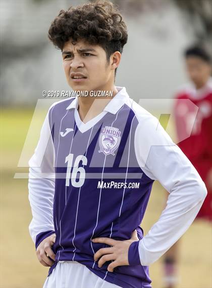 Thumbnail 1 in Washington Union vs Tulare Western (Harold Young Tournament) photogallery.