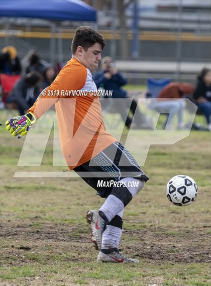 Thumbnail 2 in Washington Union vs Tulare Western (Harold Young Tournament) photogallery.