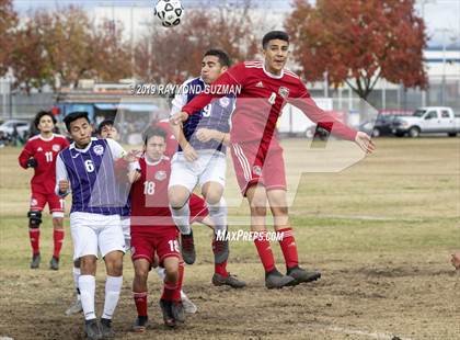 Thumbnail 1 in Washington Union vs Tulare Western (Harold Young Tournament) photogallery.