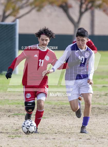 Thumbnail 2 in Washington Union vs Tulare Western (Harold Young Tournament) photogallery.