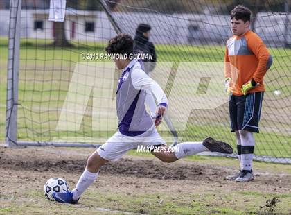 Thumbnail 3 in Washington Union vs Tulare Western (Harold Young Tournament) photogallery.