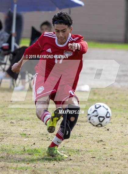 Thumbnail 2 in Washington Union vs Tulare Western (Harold Young Tournament) photogallery.