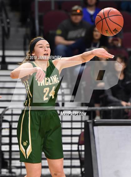 Thumbnail 2 in White Pine vs. Incline (NIAA 2A Final) photogallery.