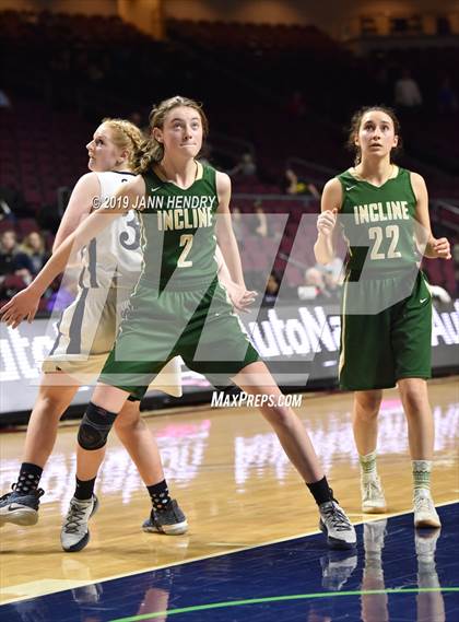 Thumbnail 2 in White Pine vs. Incline (NIAA 2A Final) photogallery.