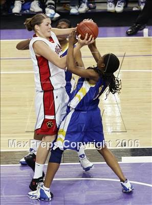 Thumbnail 3 in Pinole Valley vs. Carondelet (CIF NorCal D2 Final) photogallery.
