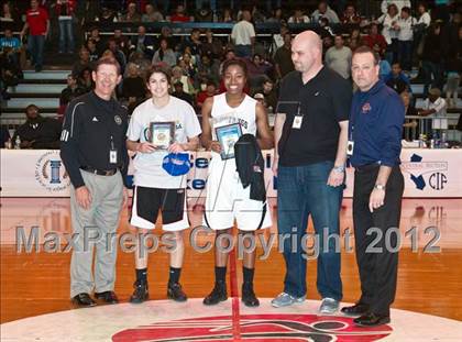 Thumbnail 3 in Hanford vs Stockdale (CIF CS D1 Final) photogallery.