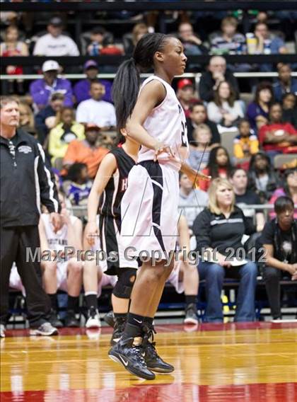 Thumbnail 3 in Hanford vs Stockdale (CIF CS D1 Final) photogallery.