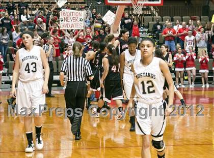 Thumbnail 3 in Hanford vs Stockdale (CIF CS D1 Final) photogallery.