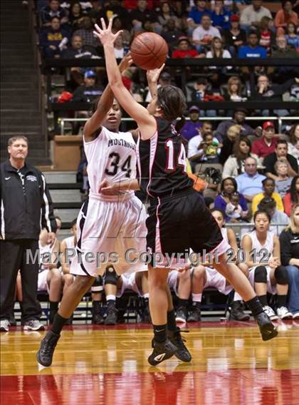 Thumbnail 1 in Hanford vs Stockdale (CIF CS D1 Final) photogallery.