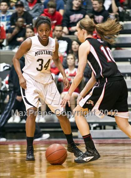 Thumbnail 2 in Hanford vs Stockdale (CIF CS D1 Final) photogallery.
