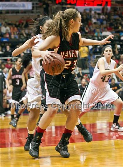 Thumbnail 1 in Hanford vs Stockdale (CIF CS D1 Final) photogallery.