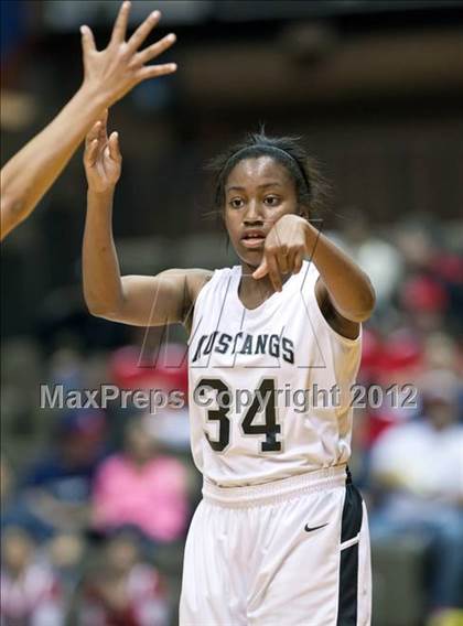 Thumbnail 1 in Hanford vs Stockdale (CIF CS D1 Final) photogallery.