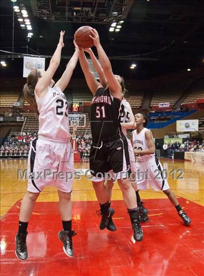 Thumbnail 3 in Hanford vs Stockdale (CIF CS D1 Final) photogallery.